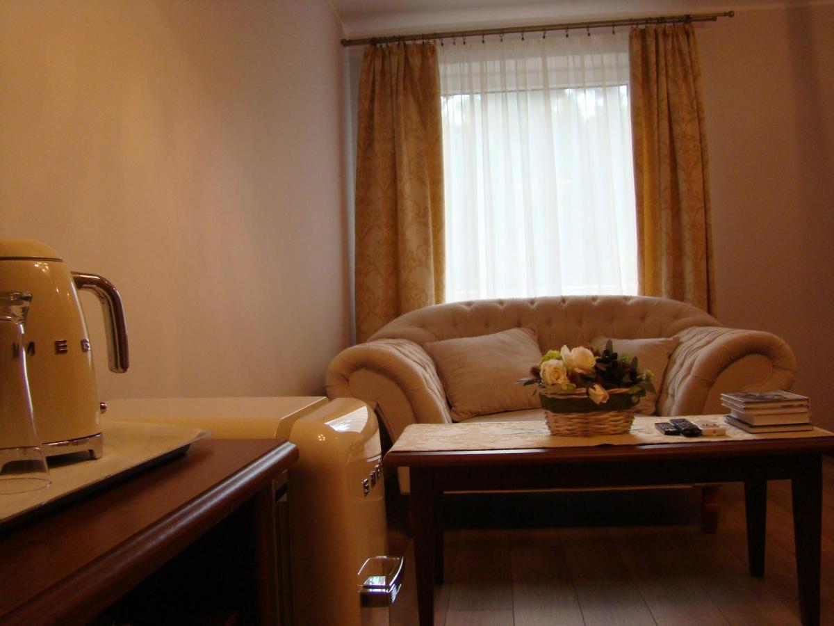 Bed and Breakfast Bobrowa Dolina Ryn  Exterior foto